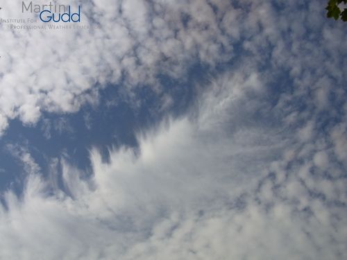 Fallstreak hole (Altocumulus stratiformis cavum) – Detailansicht